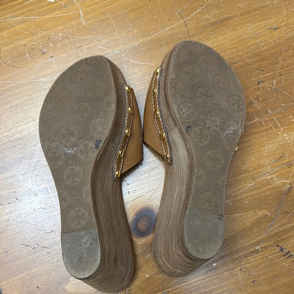 Tory Burch Women's Brown Slide wedge - Picture 4 of 4